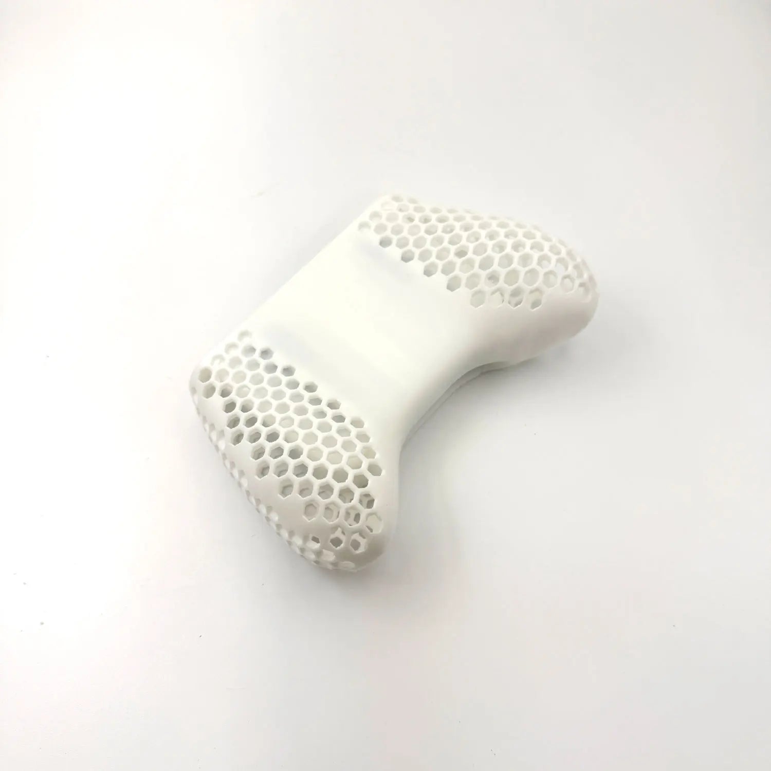 R36S Ergonomic Honeycomb Grip